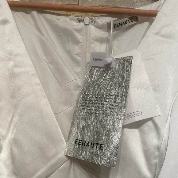 FEHAUTE US10 White Bridal Dress | Sheer Sleeves, Floral Hem, NWT - Picture 9 of 13